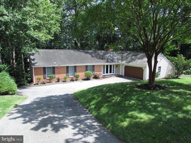 472 Old Orchard Cir in Severna Park, MD - Building Photo - Building Photo