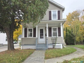98 E Elm St in Torrington, CT - Building Photo