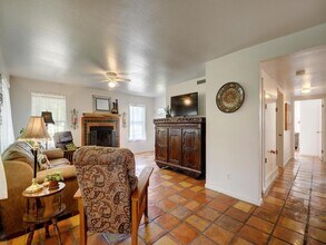 131 Barton Meadow Dr in Dripping Springs, TX - Building Photo - Building Photo