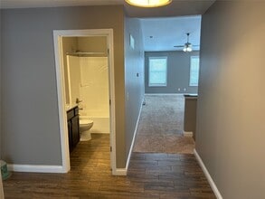 478 Honeysuckle Creek Dr in Wentzville, MO - Building Photo - Building Photo