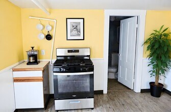 305 Rindge Ave in Cambridge, MA - Building Photo - Building Photo