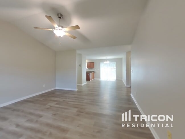 property at 6 Alderwood Ct