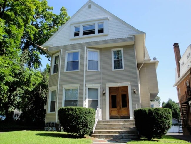 property at 253 Lawrence St