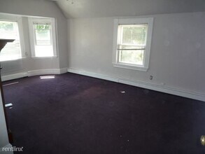 66 Dudley St in Medford, MA - Building Photo - Building Photo