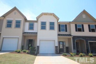3713 Landshire View Lane in Raleigh, NC - Building Photo