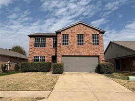 9011 King Ranch Dr in Aubrey, TX - Building Photo
