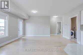 163 Port Robinson Rd in Welland, ON - Building Photo - Building Photo