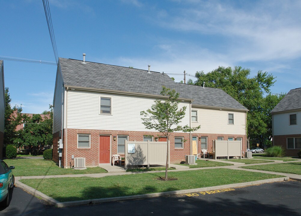 1160-1166 W Michigan Ave in Columbus, OH - Foto de edificio