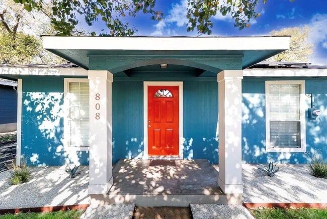 property at 808 E Austin Ave