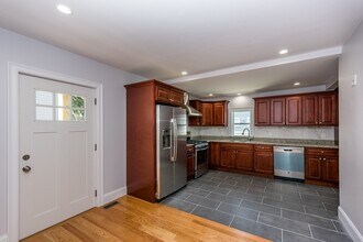 31 Duncan St, Unit 2R in Boston, MA - Building Photo - Building Photo