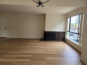 54 Edgemont Dr in Daly City, CA - Building Photo - Building Photo