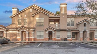 18023 Villa Creek Dr in Tampa, FL - Building Photo