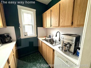 42 Gibbens St, Unit 2 in Somerville, MA - Building Photo - Building Photo