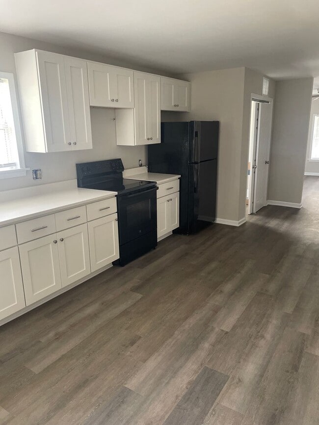 2205 Cole Rd in Winston-Salem, NC - Building Photo - Building Photo