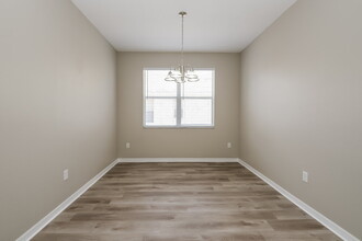 3696 Braemere Dr in Spring Hill, FL - Building Photo - Building Photo