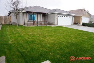 9803 Heather Meadows Dr in Bakersfield, CA - Building Photo