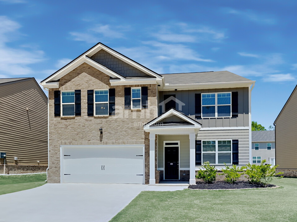 1232 Big Poplar Way in Locust Grove, GA - Building Photo