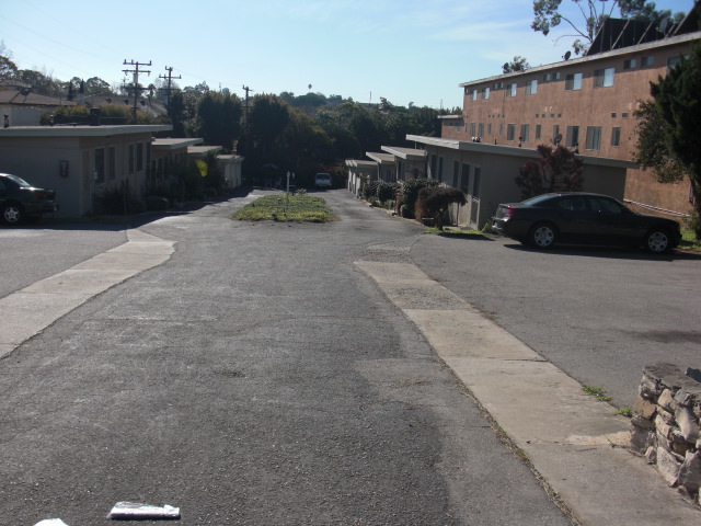 720-722 E Imperial Ave in El Segundo, CA - Foto de edificio - Building Photo