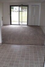Westwood Green Apartments in Tigard, OR - Building Photo - Building Photo