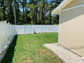 2710 Fern Palm Dr, Unit 2708 in Edgewater, FL - Building Photo - Building Photo
