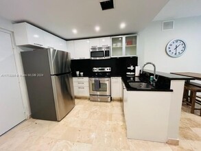 3339 Virginia St in Miami, FL - Building Photo - Building Photo