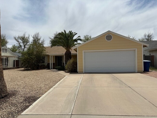 property at 4923 W Gail Dr