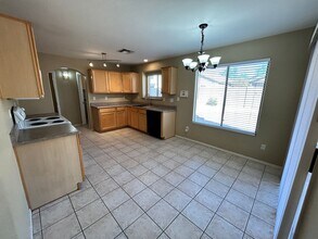 12810 W Windsor Ave in Avondale, AZ - Building Photo - Building Photo