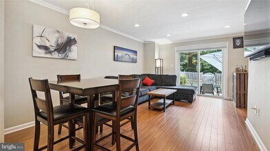 6312 Chimney Wood Ct in Alexandria, VA - Building Photo - Building Photo