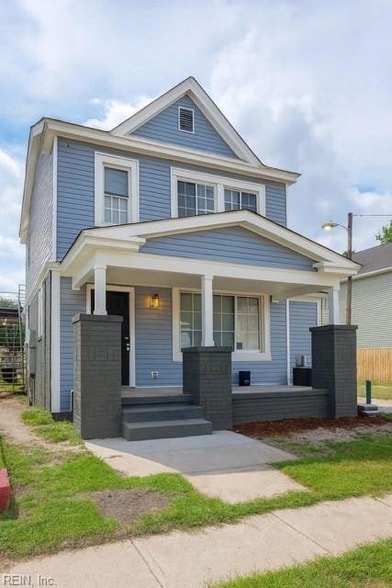 property at 1517 Summit Ave