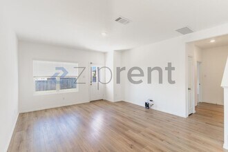 500 Arnage Dr in Hutto, TX - Building Photo - Building Photo