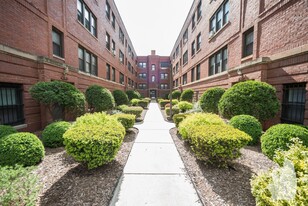 5744 N Winthrop Ave, Unit 36-013 Apartments