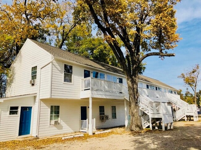 property at 1148 W 20th St