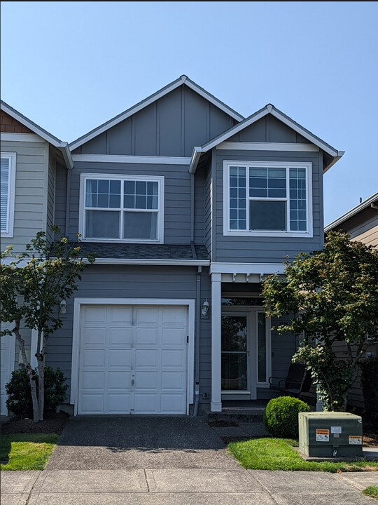 1239 SW 175th Ave in Beaverton, OR - Building Photo
