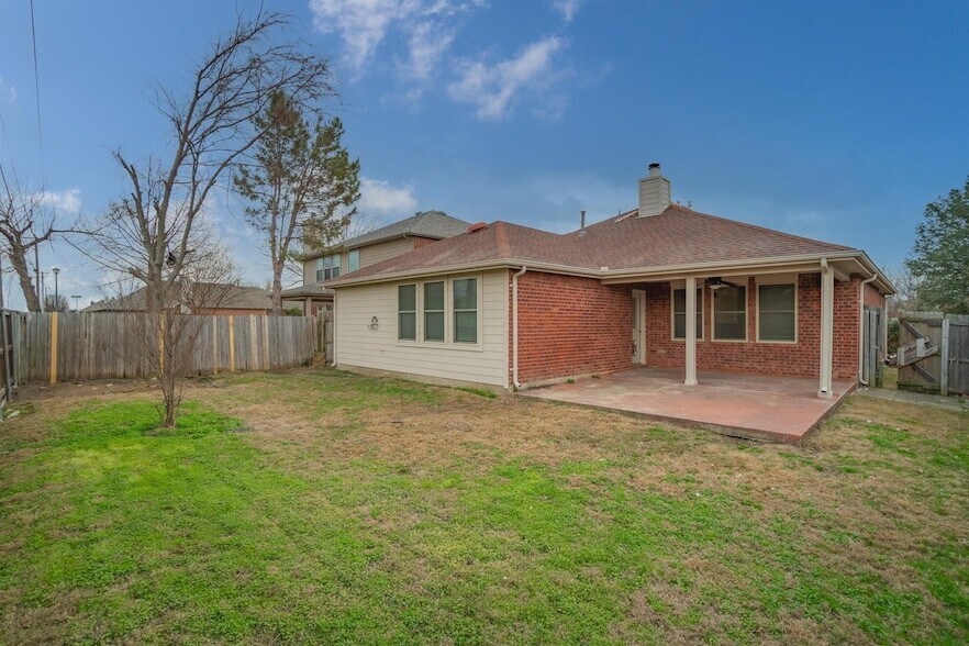 202 Starlight Dr in Forney, TX - Building Photo