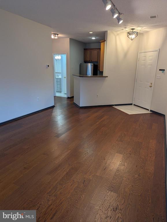 6011 Rosebud Ln in Centreville, VA - Building Photo - Building Photo