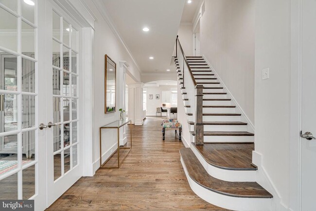 1734 Fairview Ave in McLean, VA - Building Photo - Building Photo