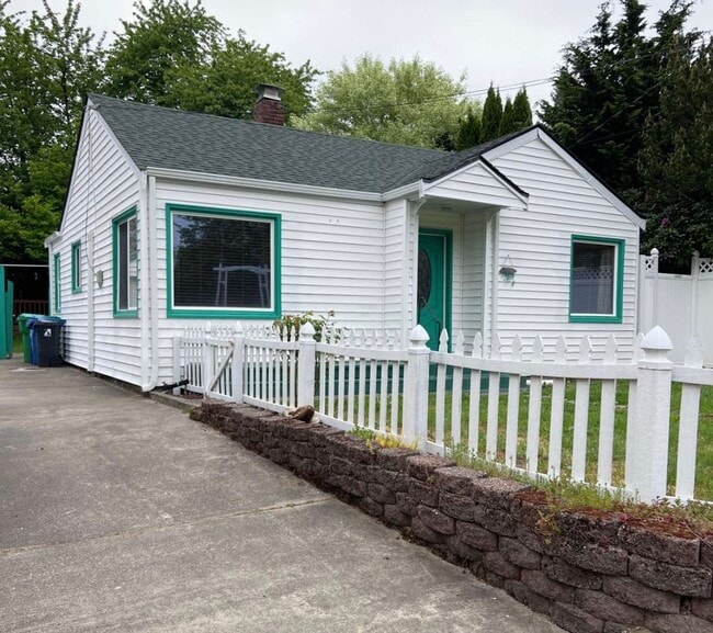 1720 Thurston Ave NE in Olympia, WA - Building Photo - Building Photo