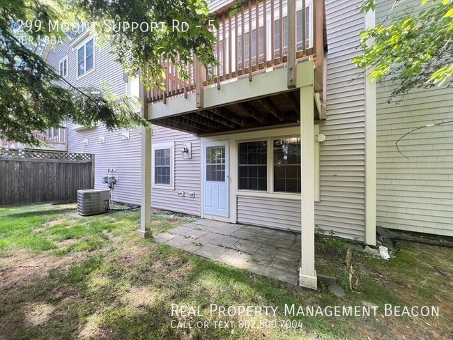 299 Mt Support Rd in Lebanon, NH - Foto de edificio - Building Photo