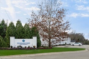 Highland Park Luxury Townhomes in Clarksville, TN - Building Photo