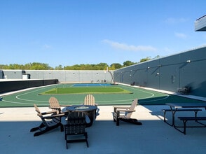 The Edge at Cottage Grove Commons in Cottage Grove, WI - Foto de edificio - Building Photo