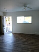 13653 Cuesta del Sol in Lakeside, CA - Building Photo