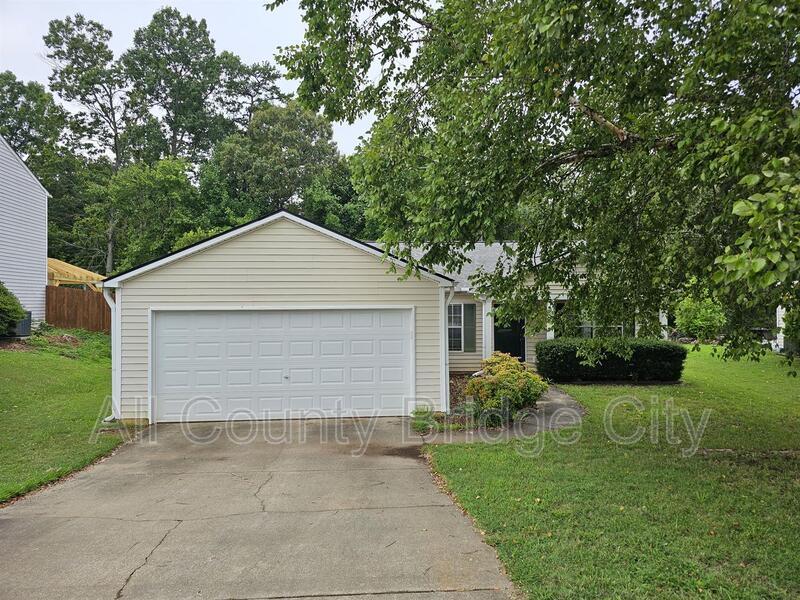 1 Deer Cross Ct in Greenville, SC - Building Photo