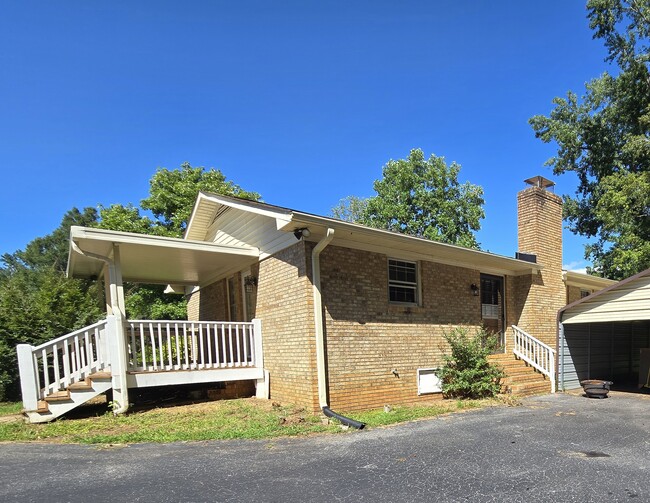 117 Roman Cir in Greenwood, SC - Building Photo - Building Photo
