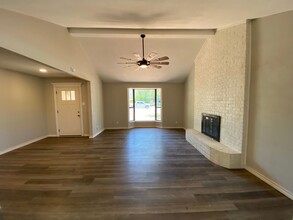 5218 Green Valley Trail in San Angelo, TX - Building Photo - Building Photo