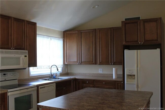 property at 6105 SW Gator Trail