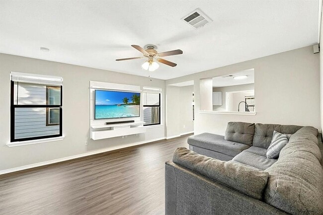 property at 2246 Perkins Pl
