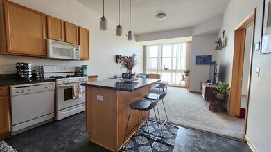 2650 University Ave W, Unit 323 in St. Paul, MN - Building Photo - Building Photo