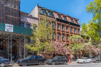 282 Saint James Pl in Brooklyn, NY - Foto de edificio - Building Photo