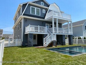 916 Ocean Ave in Mantoloking, NJ - Building Photo - Building Photo