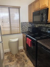 2828 Tennis Club Dr-Unit -206 in West Palm Beach, FL - Building Photo - Building Photo